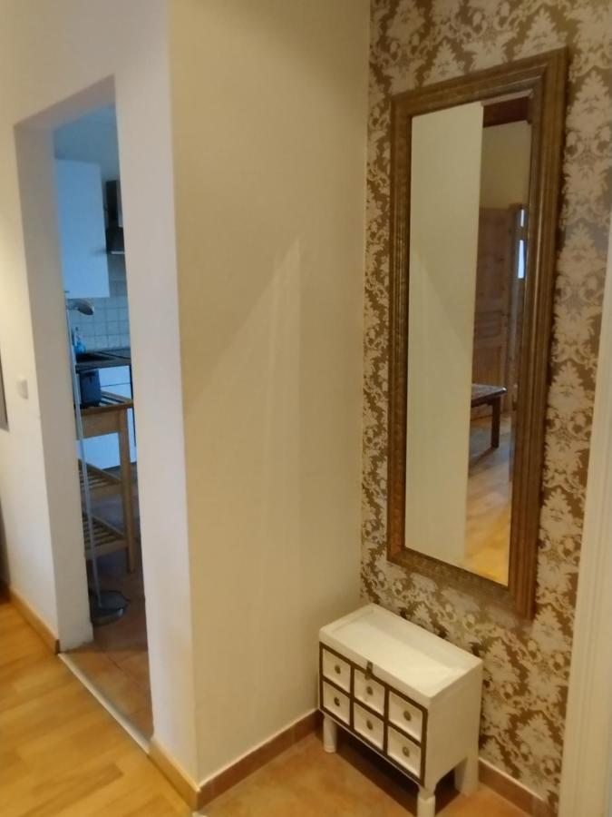 Apartment 4 Raumwohnung 2 Km Vom Hauptbahnhof Entfernt *